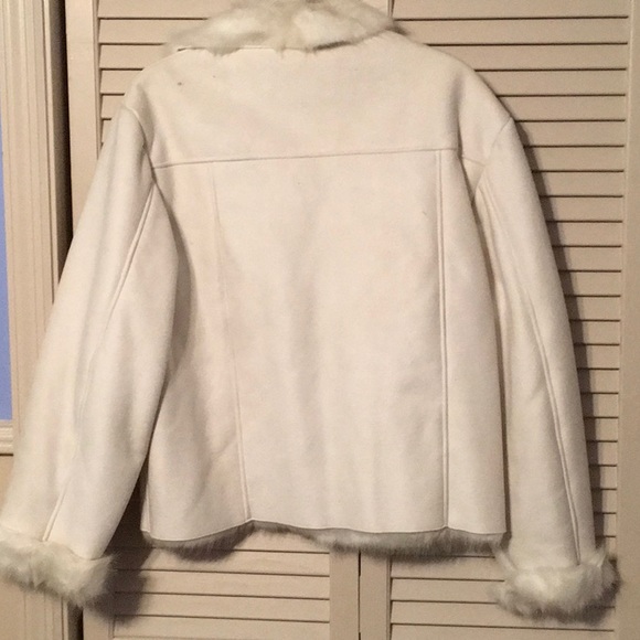 EUC,IVORY FAUX FURJACKET,SIZE XL,Ivory suede,Lisa International,shearling design - Picture 4 of 6